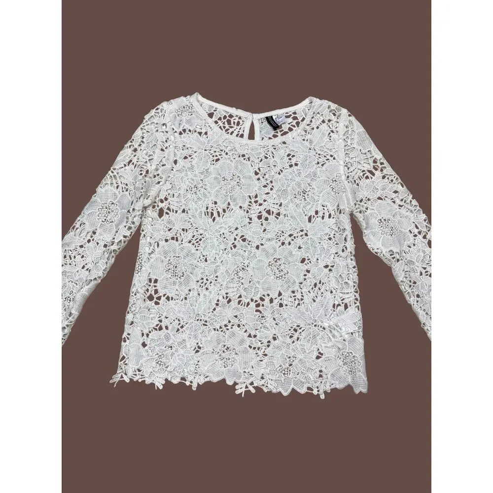 Divided H&M White Floral Lace Eyelet Blouse Size 8